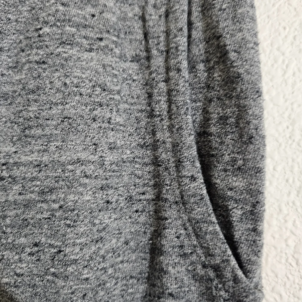 Nike Charcoal Gray Capri Sweatpants - Picture 6 of 7